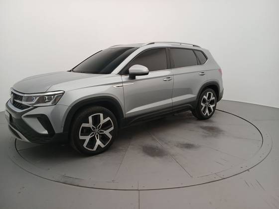 VOLKSWAGEN TAOS 1.4 250 TSI TOTAL FLEX HIGHLINE AUTOMÁTICO VOLKSWAGEN TAOS 1.4 250 TSI TOTAL FLEX HIGHLINE AUTOMÁTICO